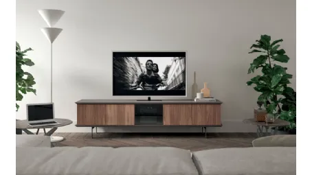 Madia in legno con piedini in metallo Brera Tv di Ozzio