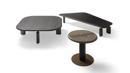 Tavolino Sound con base in frassino e top in legno o marmo di Bodema