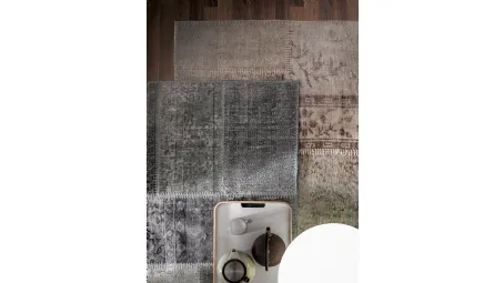 Tappeto Volta in tessuto con un patchwork originale di Tonin Casa