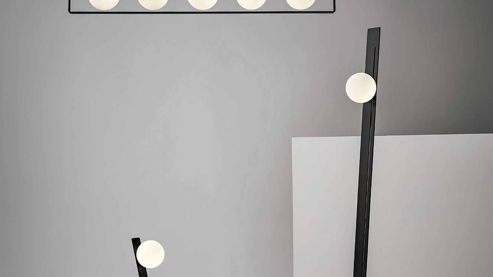 Lampada da terra Suspense di Midj