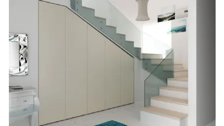 Armadio con ante battenti su misura per sottoscala in laminato e laccato AM10 Moretti Compact