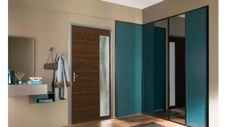 Armadio per ingresso con ante battenti in laccato opaco color pavone e specchio NC307 di Moretti Compact