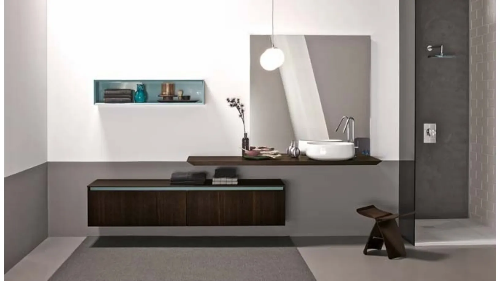 Mobile da Bagno sospeso in rovere termotrattato e laccato lucido 45 05 di Birex