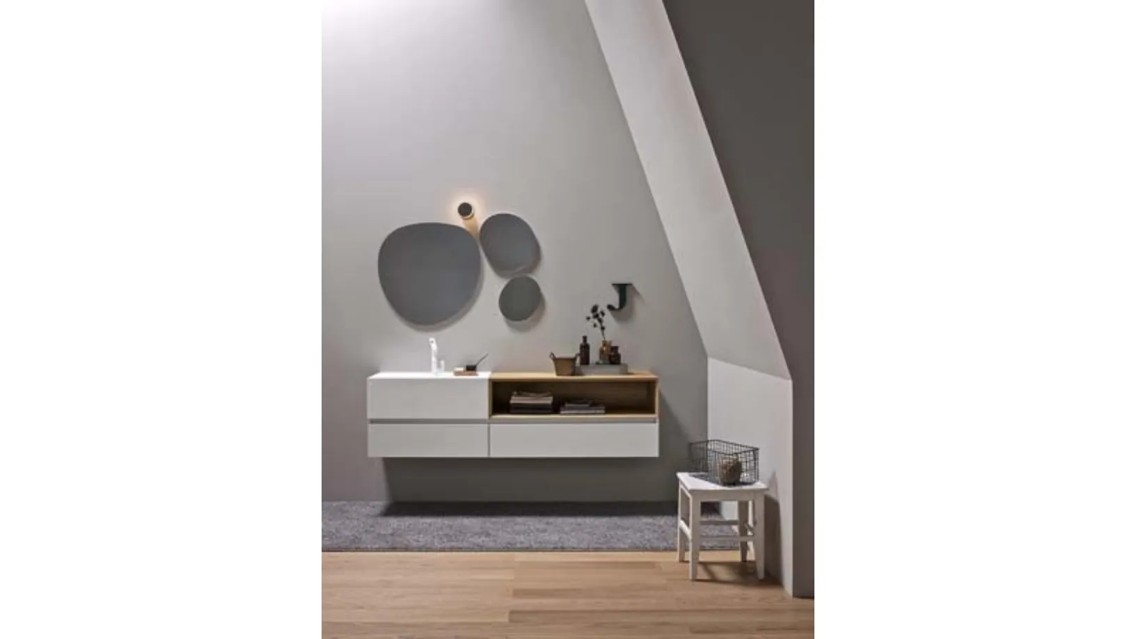 Mobile da Bagno sospeso in laccato bianco opaco e rovere 45 06 di Birex