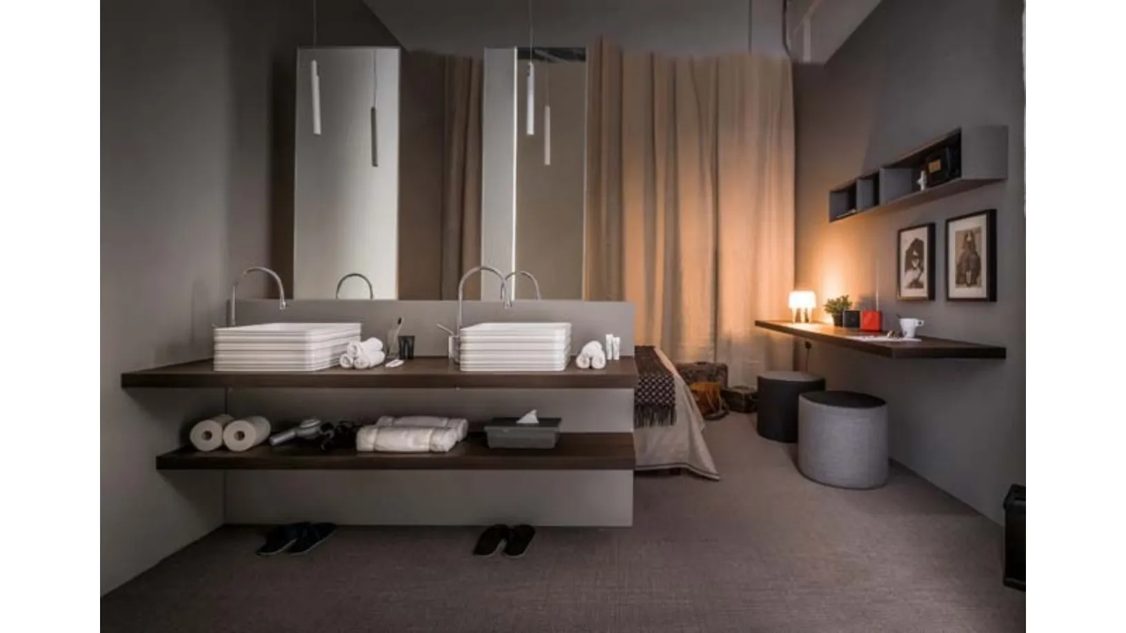 Mobile da Bagno sospeso in rovere termotrattato e laccato opaco 45 14 di Birex