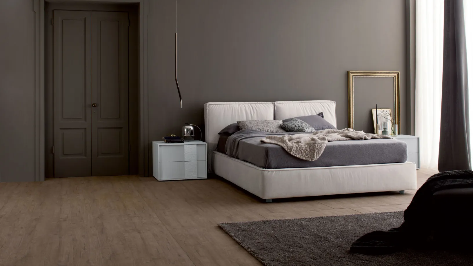 Letto in tessuto imbottito con testiera e box contenitore Beauty Spagnol Mobili