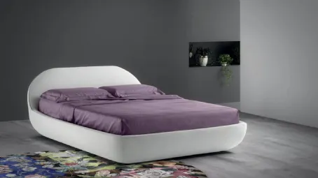 Letto imbottito di design dalle forme morbide e arrotondate con testiera Fresh di Bside