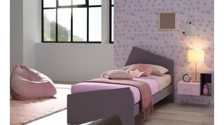 Letto singolo con testiera e pediera asimmetriche in laccato mora SC110 di Moretti Compact