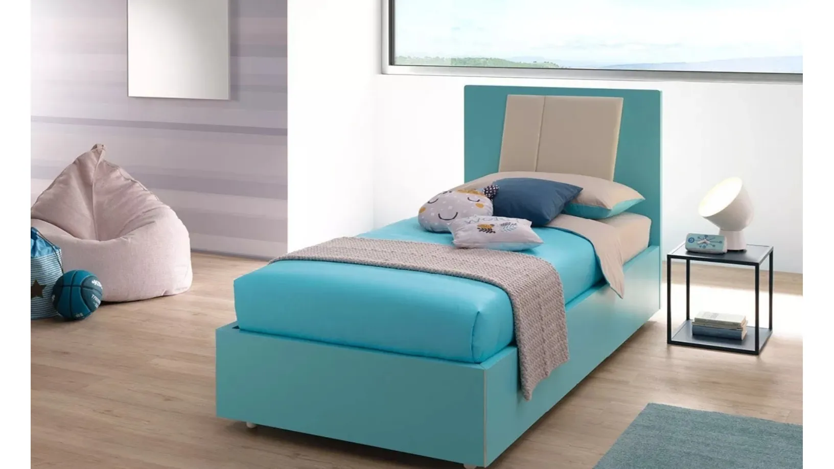 Letto in laccato con testiera imbottita in ecopelle SC115 di Moretti Compact