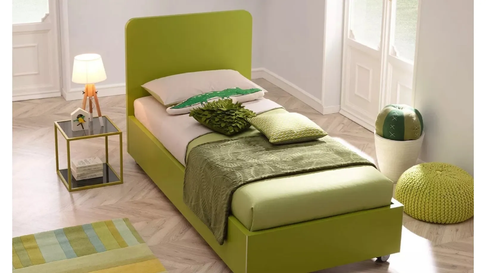 Letto singolo in laccato oliva con testiera SC118 Moretti Compact