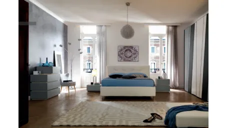 Letto in ecopelle NC101 con testiera trapuntata di Moretti Compact