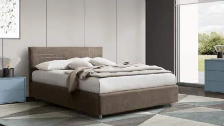 Letto in tessuto imbottito con contenitore Roger Box di Spagnol Salotti