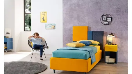 Letto di design in tessuto con testiera asimmetrica SC208 di Moretti Compact