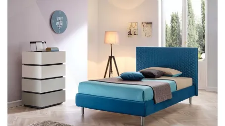 Letto singolo in tessuto con testiera trapuntata SC209 di Moretti Compact