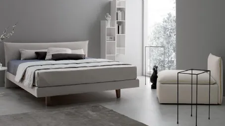 Letto elegante in tessuto con testiera Step di Spagnol Salotti