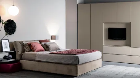 Letto imbottito in tessuto con testiera regolabile Teorema di Spagnol Salotti