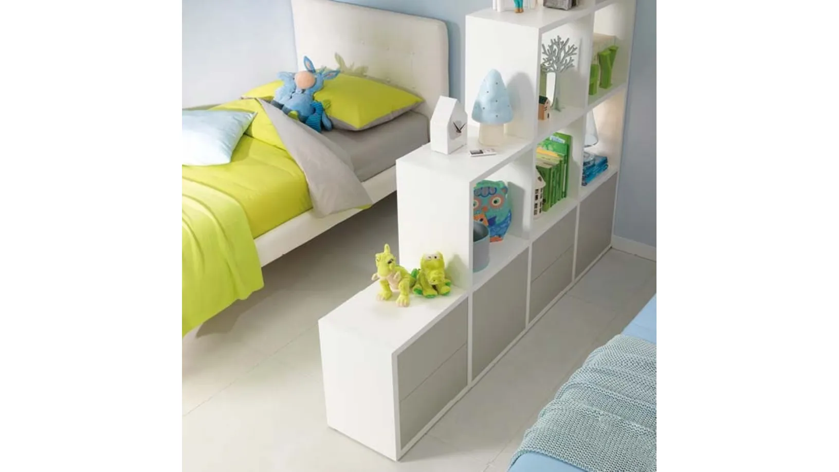 Libreria bifacciale in laccato opaco KC415 di Moretti Compact