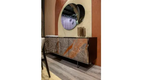 Madia elegante ed esclusiva Beyond con ante in marmo di Tonin Casa