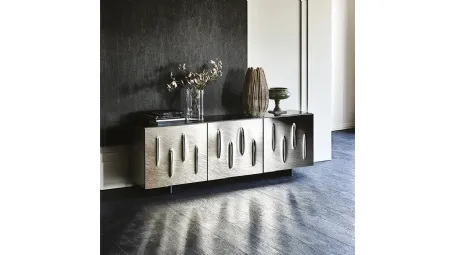 Madia in legno con ante bombate in cristallo specchiato bronzo Carnaby di Cattelan Italia