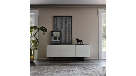 Madia in legno laccato opaco e ante in cristallo verniciate Focus di Cattelan Italia