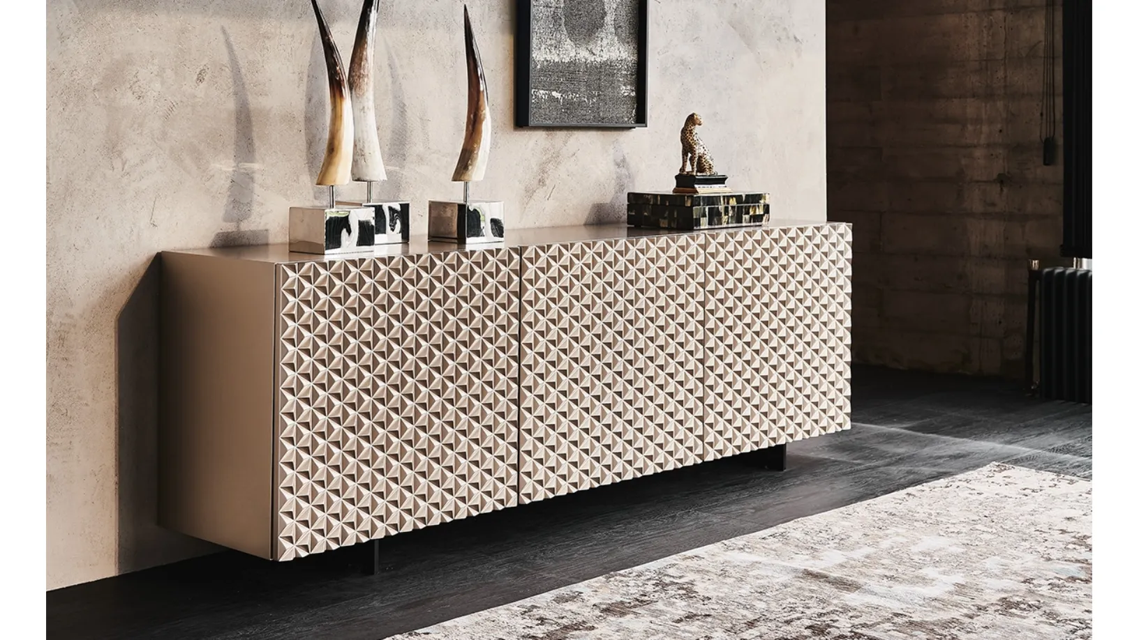 Madia Royalton in legno con ante in poliuretano laccato Cattelan Italia