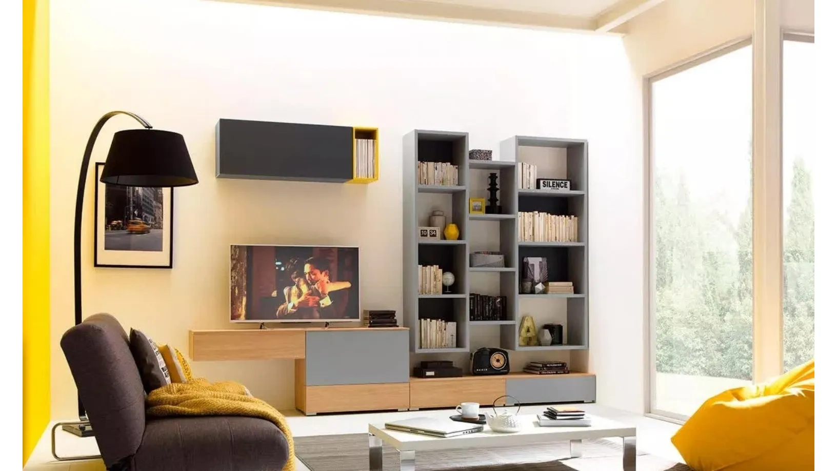 Parete Attrezzata con libreria in laccato opaco e nobilitato LV105 di Moretti Compact