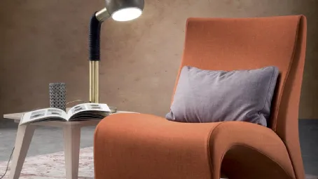 Poltrona ergonomica in tessuto Lulù di Spagnol Salotti