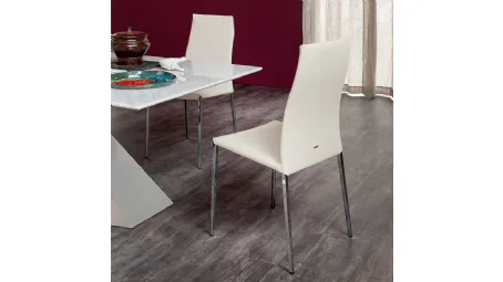 Sedia in ecopelle con struttura in acciaio Maya Flex ML di Cattelan Italia