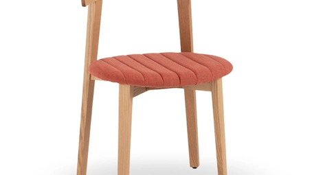 Sedia in legno Maya di Midj