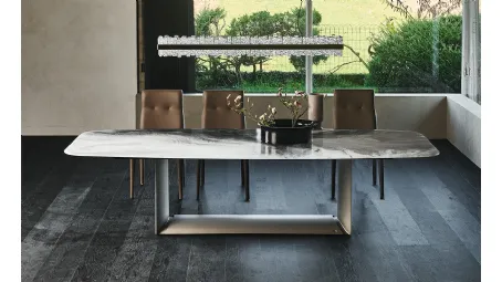 Tavolo con base in acciaio e piano in cristallo con stampa Dragon Crystalart di Cattelan Italia